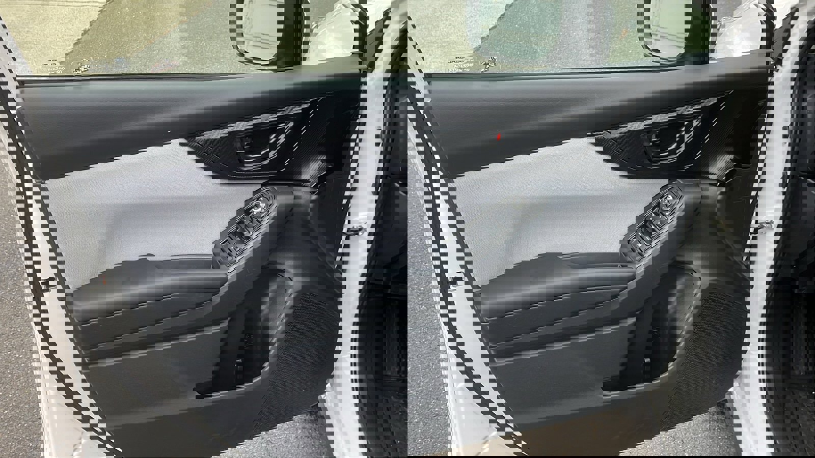 Used 2023 Subaru Crosstrek 2.0i Premium image 11