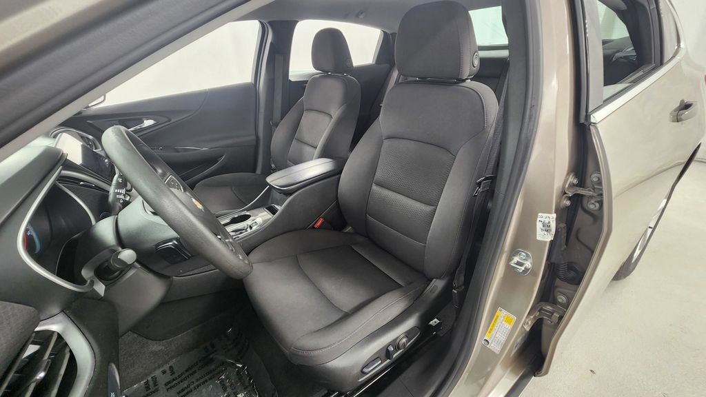 Used 2024 Chevrolet Malibu LT FWD image 10