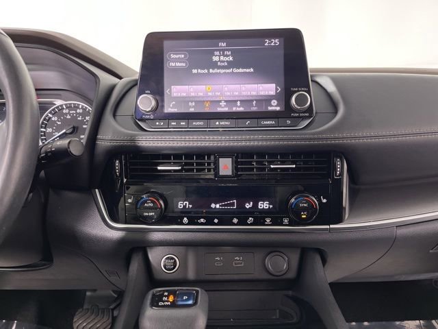 Used 2021 Nissan Rogue SV w/ Premium Package image 25