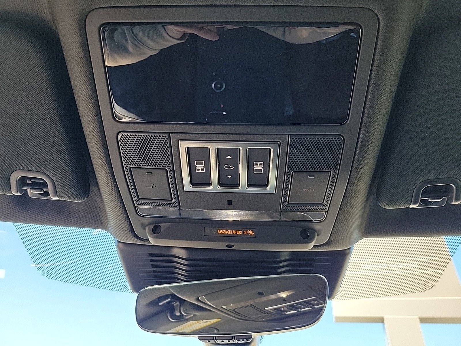 Certified 2025 Land Rover Discovery Dynamic SE AWD/4WD image 28