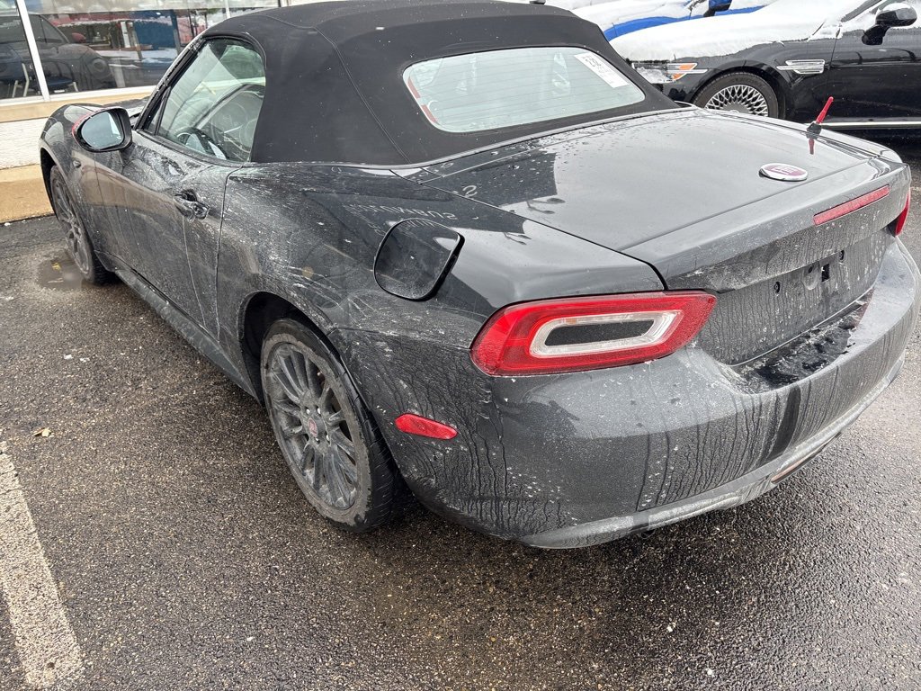 Used 2018 FIAT 124 Spider Classica image 3