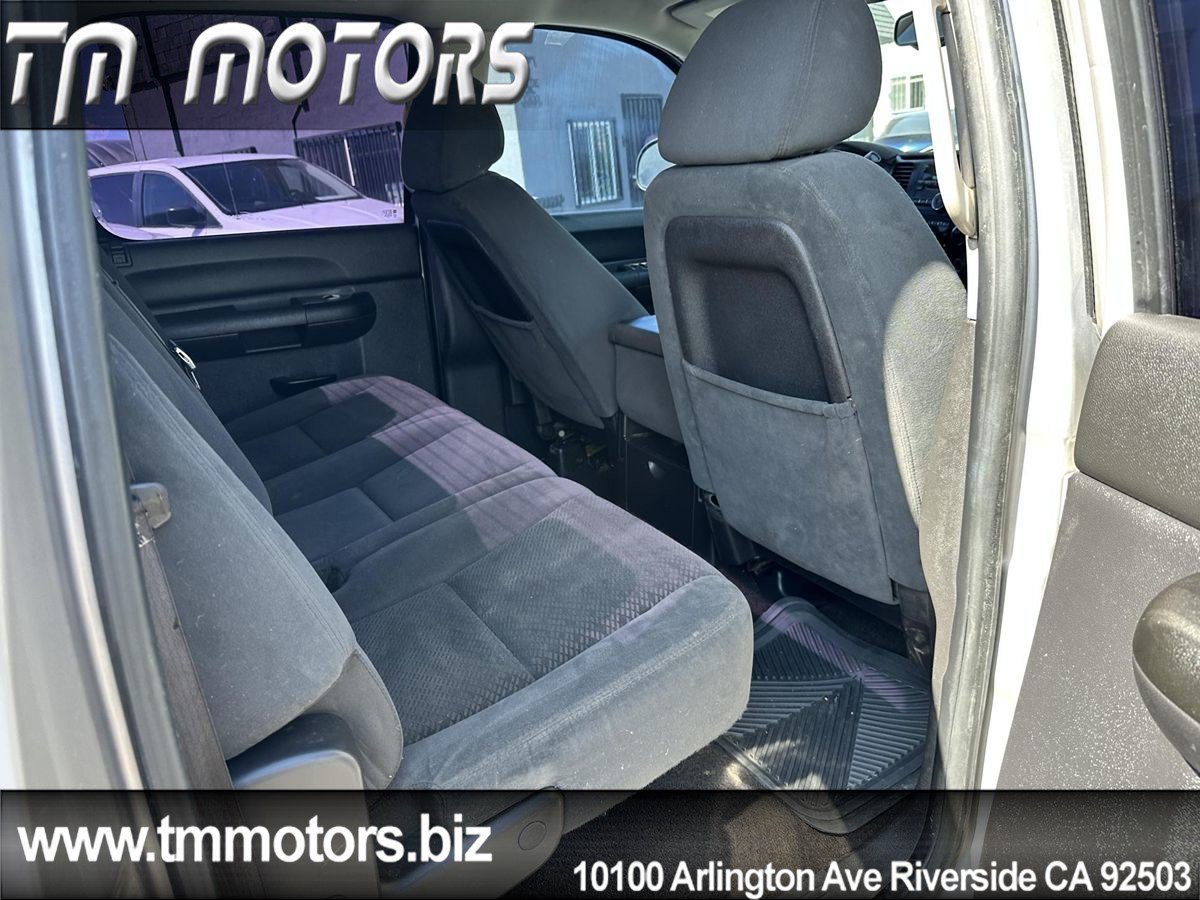 Used 2008 Chevrolet Silverado 1500 LT w/ Max Trailering Pack RWD image 9
