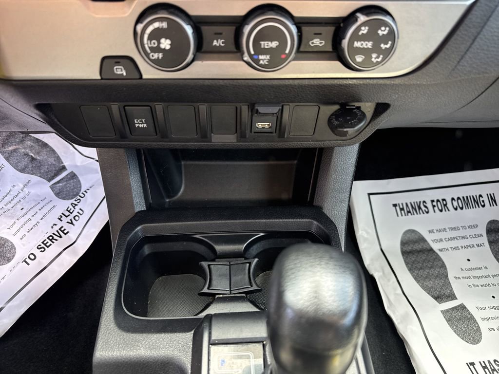 Used 2020 Toyota Tacoma 2WD Access Cab image 20