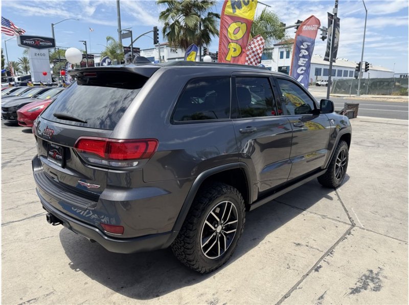 Used 2018 Jeep Grand Cherokee Trailhawk w/ Trailhawk Luxury Group AWD/4WD image 13