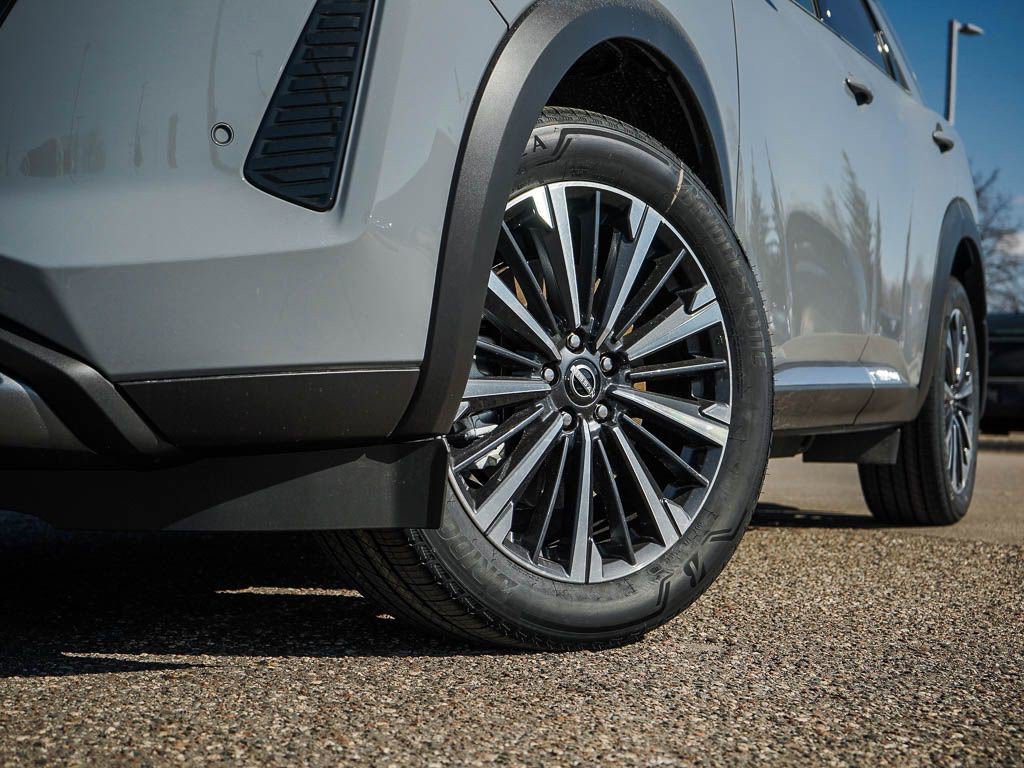New 2026 Nissan Pathfinder Platinum AWD/4WD image 6