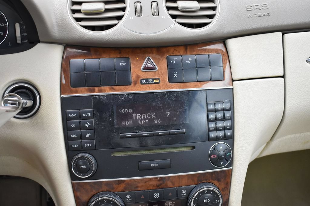 Used 2008 Mercedes-Benz CLK 350 Cabriolet image 18
