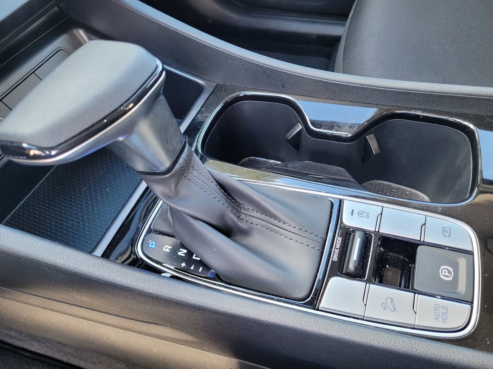 Certified 2025 Hyundai Tucson SE image 23