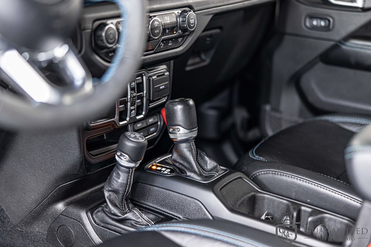 Used 2024 Jeep Wrangler High Altitude AWD/4WD image 19