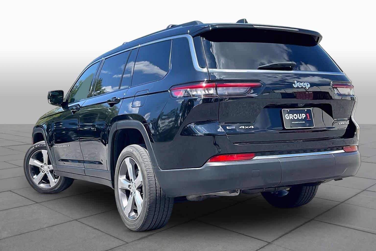 Used 2022 Jeep Grand Cherokee L Limited AWD/4WD image 11