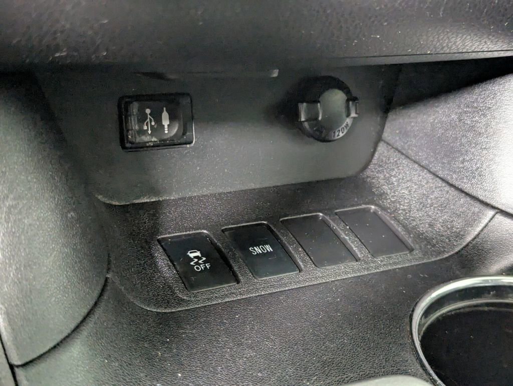 Used 2016 Toyota Highlander XLE FWD image 20