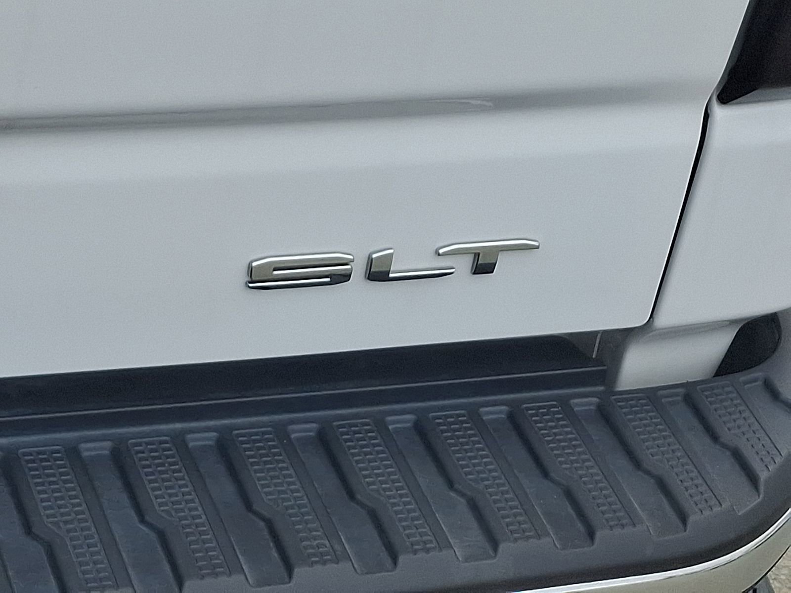 Used 2021 GMC Sierra 1500 SLT w/ X31 Off-Road Package image 29