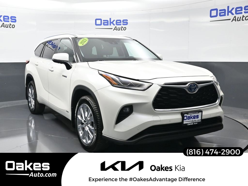 Used 2021 Toyota Highlander Limited image 1