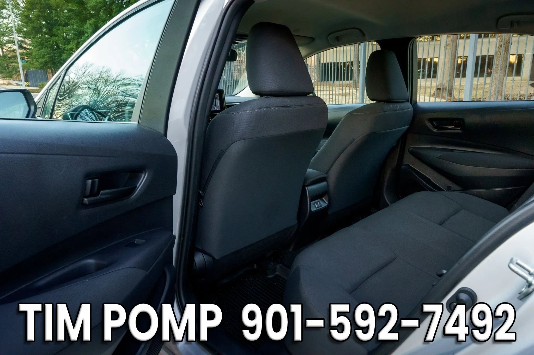 Used 2024 Toyota Corolla LE image 12