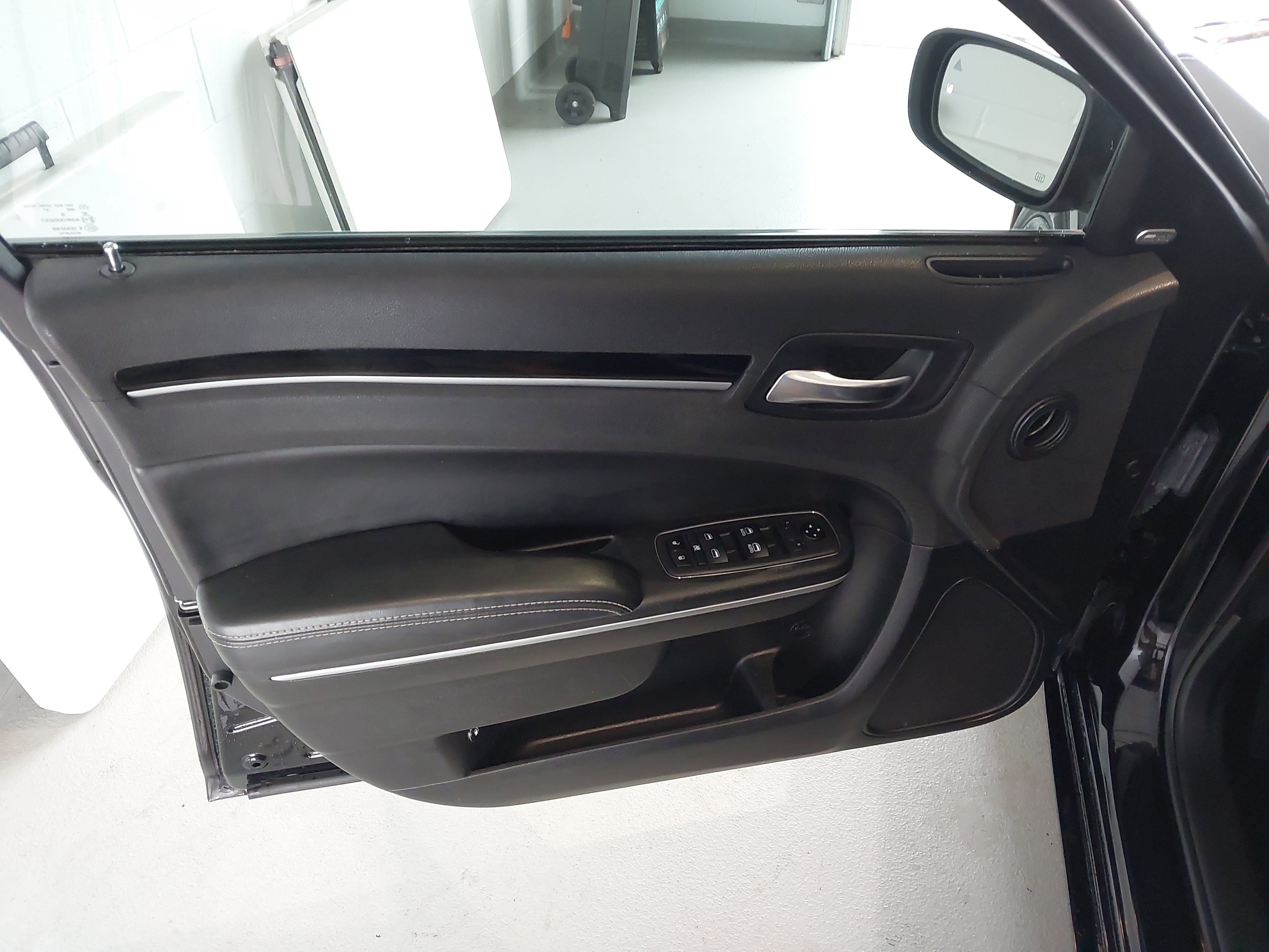 Used 2021 Chrysler 300 S RWD image 21