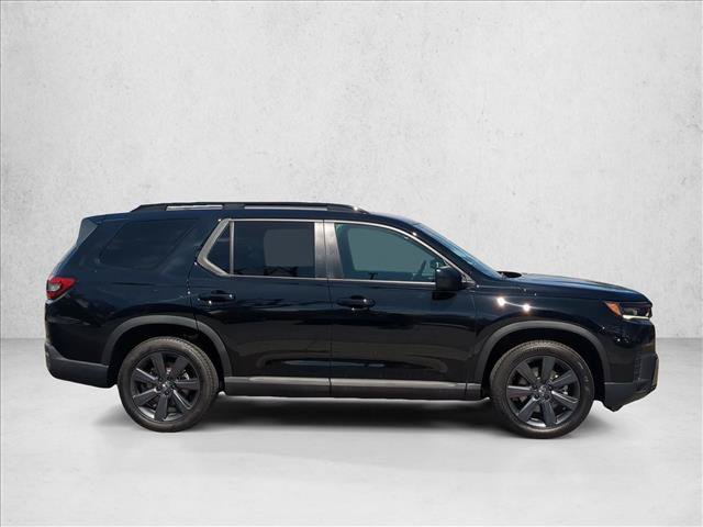 Used 2026 Honda Pilot Sport image 4