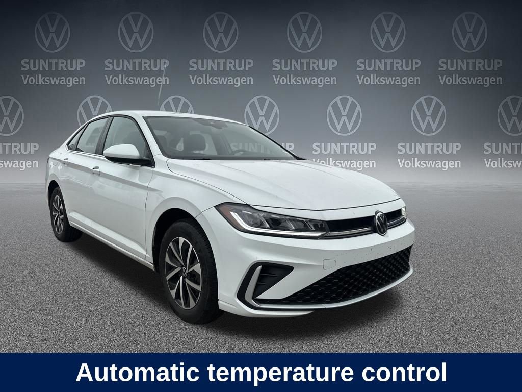 Used 2025 Volkswagen Jetta S image 9