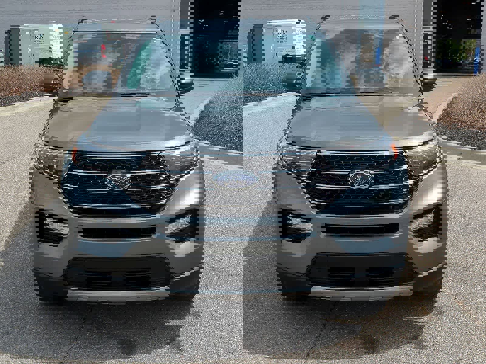 Used 2024 Ford Explorer XLT w/ Equipment Group 202A AWD/4WD image 3