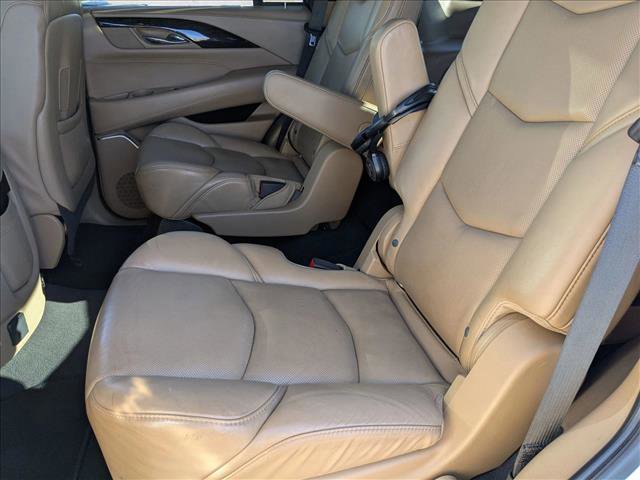 Used 2019 Cadillac Escalade Platinum image 22