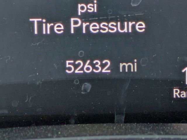 Used 2025 Chrysler Pacifica Limited image 35