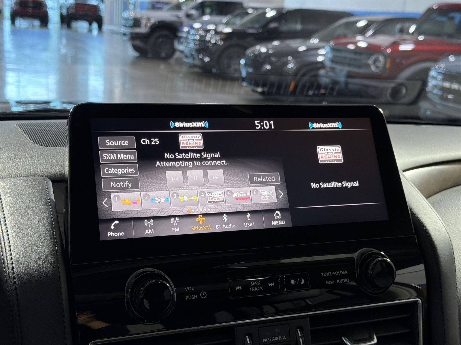 Used 2023 Nissan Armada SL w/ Cargo Package AWD/4WD image 38