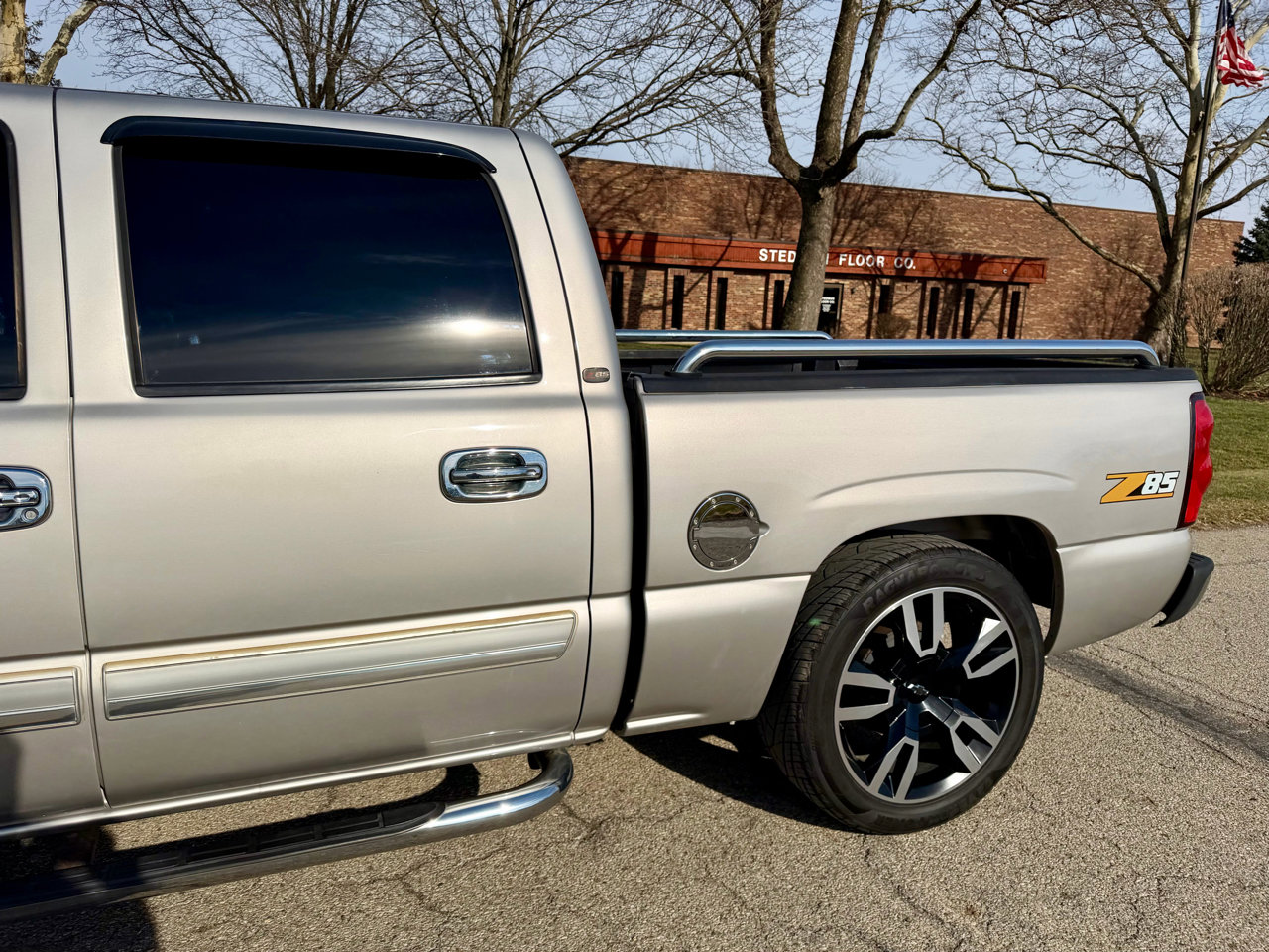 Used 2007 Chevrolet Silverado 1500 LT w/ Crew Cab Value Package image 15