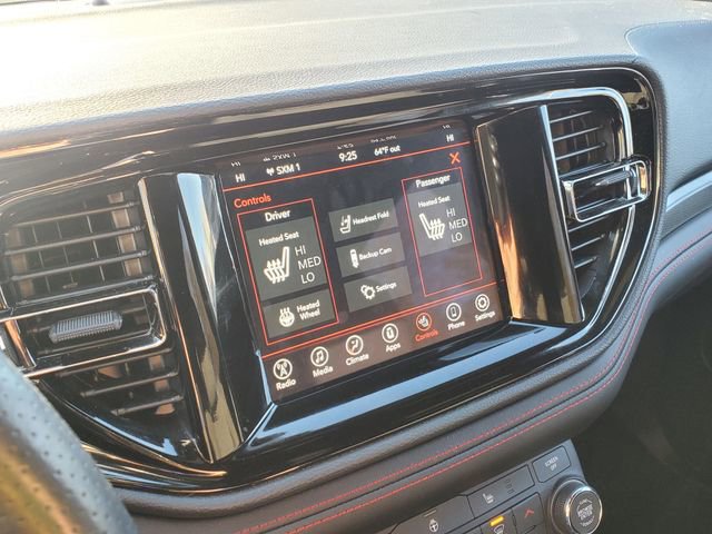 Used 2023 Dodge Durango GT image 29