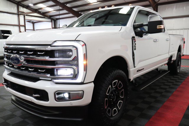 Used 2024 Ford F350 Platinum w/ FX4 Off-Road Package AWD/4WD image 27