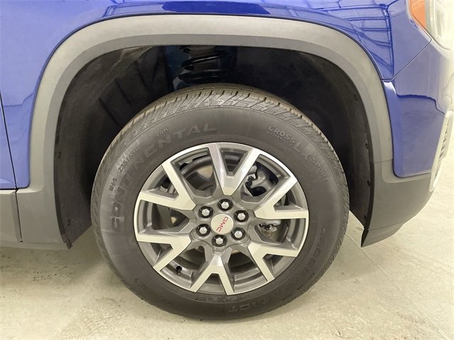 Used 2023 GMC Acadia SLE w/ Driver Convenience Package image 14