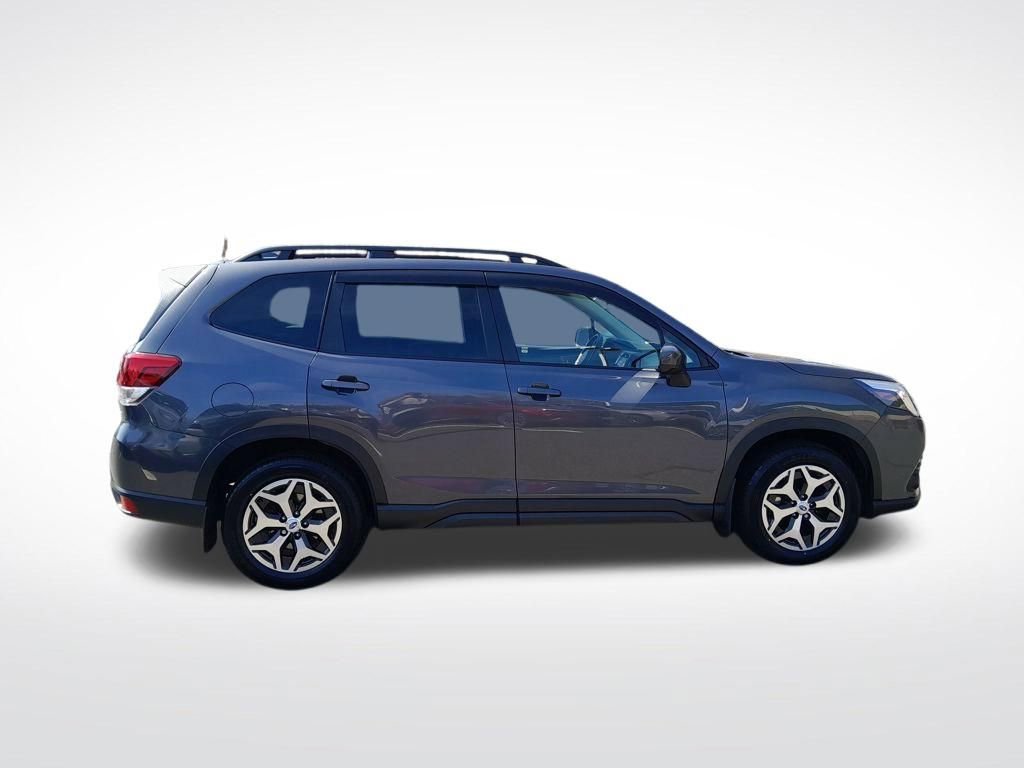 Certified 2022 Subaru Forester Premium image 10