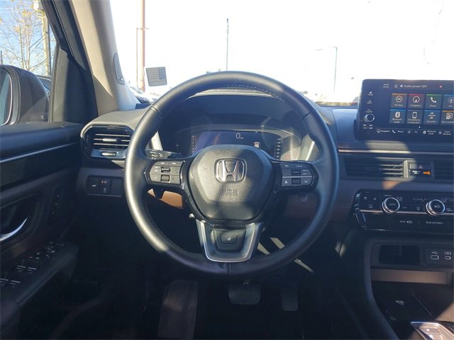 Used 2024 Honda Pilot Elite image 16
