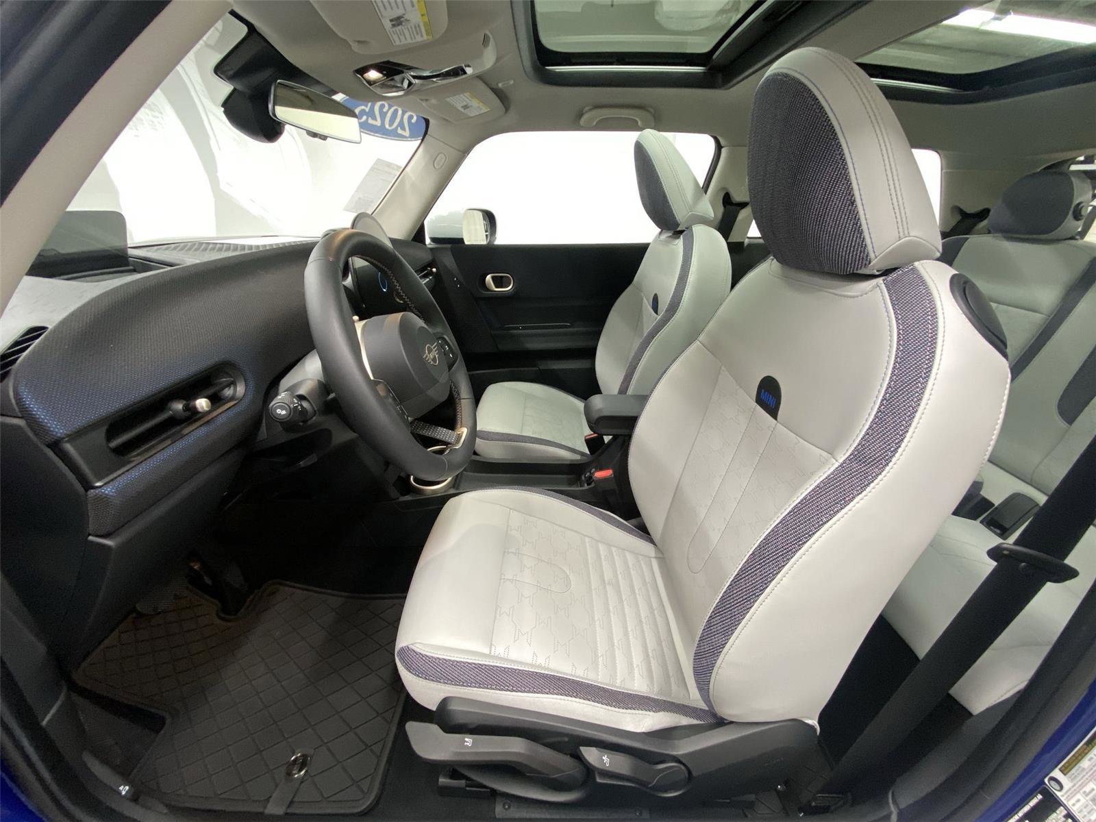 Certified 2025 MINI Cooper S image 17