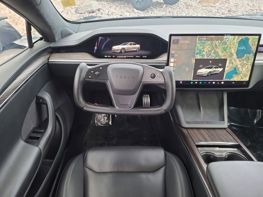 Used 2022 Tesla Model S image 24