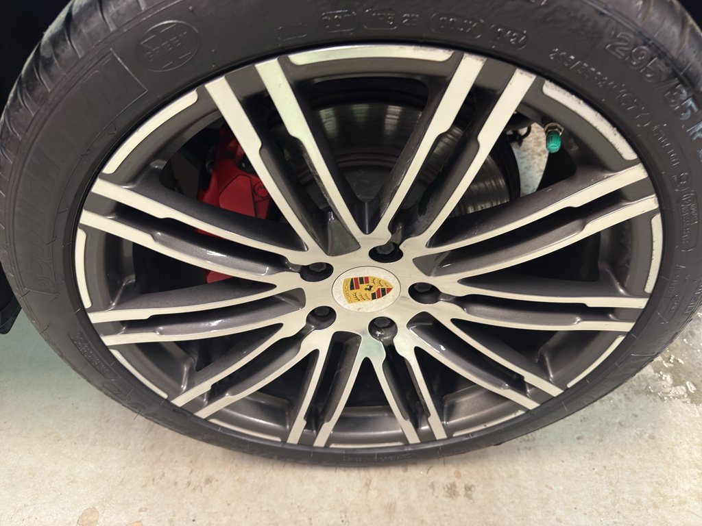 Used 2016 Porsche Cayenne Turbo AWD/4WD image 37