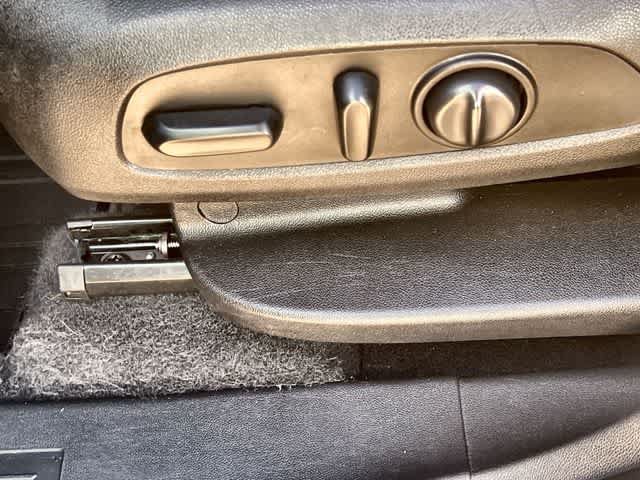 Used 2020 GMC Terrain SLE w/ Driver Convenience Package FWD image 31
