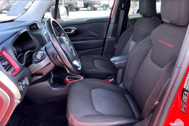 Used 2016 Jeep Renegade Trailhawk AWD/4WD image 27