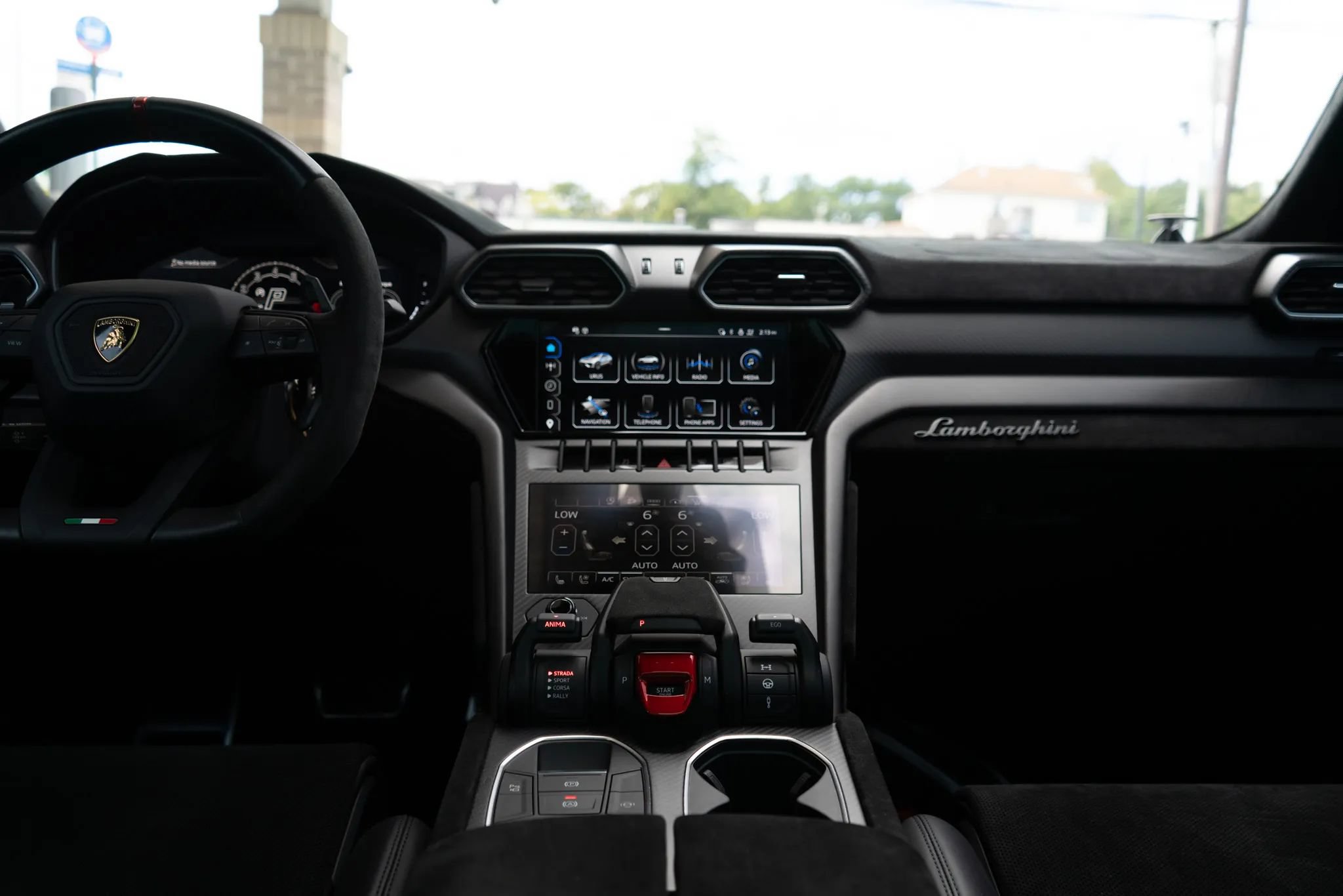 Used 2024 Lamborghini Urus Performante AWD/4WD image 64