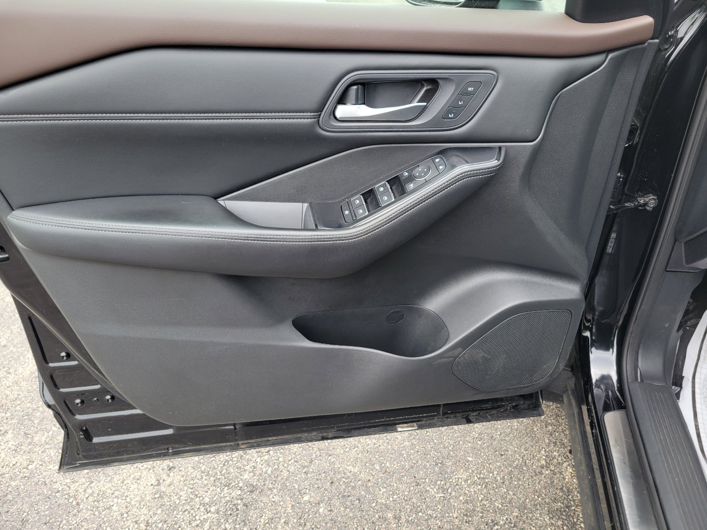 Certified 2023 Nissan Rogue SL w/ SL Premium Package AWD/4WD image 19