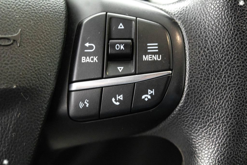 Used 2020 Ford Escape SE image 17