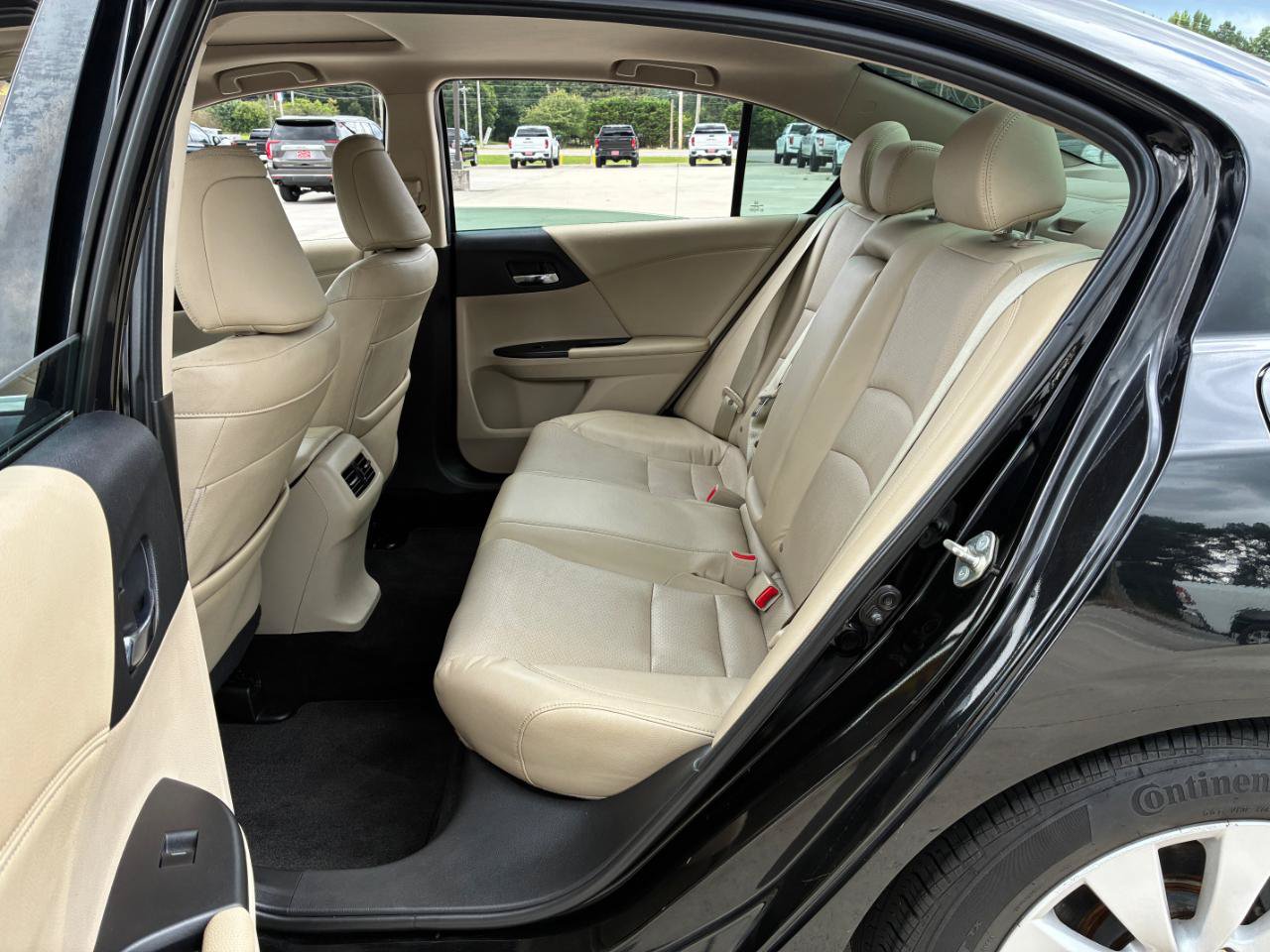 Used 2015 Honda Accord EX-L image 30