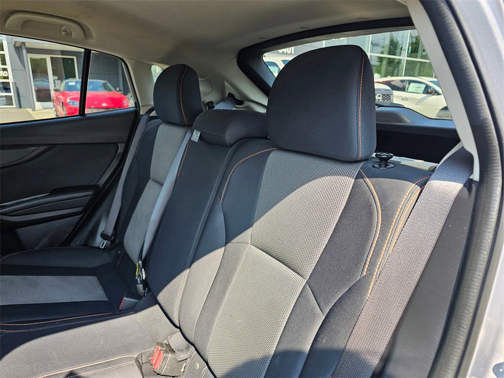 Used 2022 Subaru Crosstrek 2.0i Premium image 11