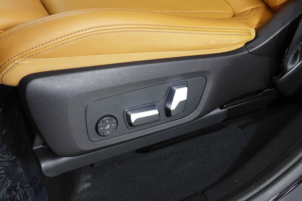 Used 2023 BMW X3 sDrive30i w/ Premium Package image 23