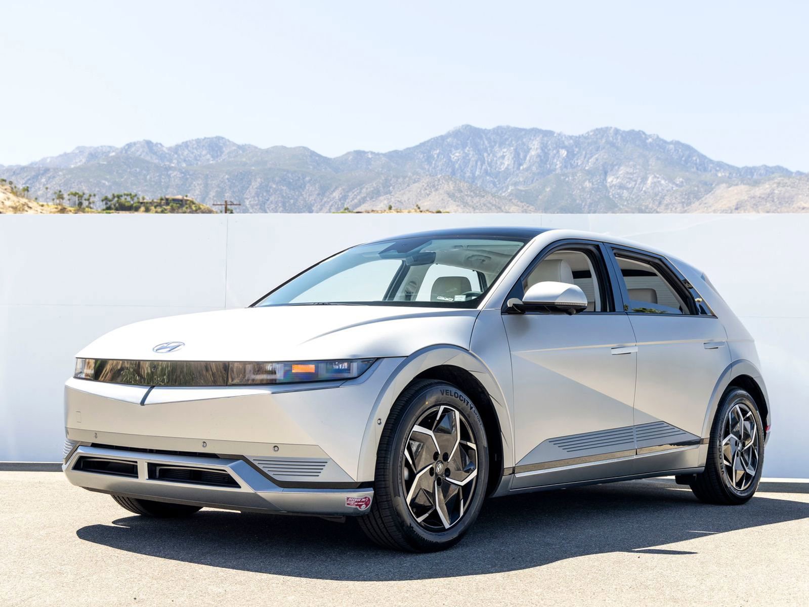 Used 2023 Hyundai Ioniq 5 Limited w/ Cargo Package RWD image 1