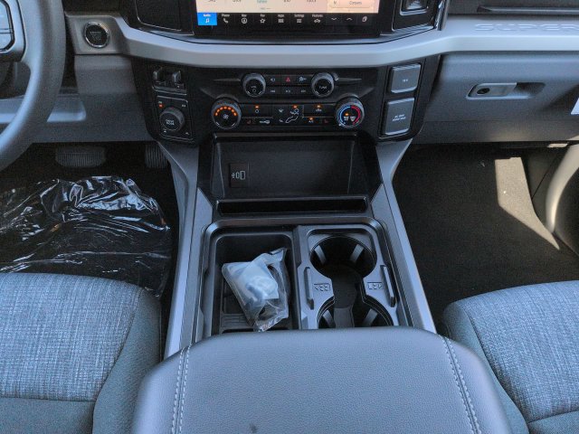 New 2027 Ford F250 XLT w/ XLT Premium Package AWD/4WD image 19