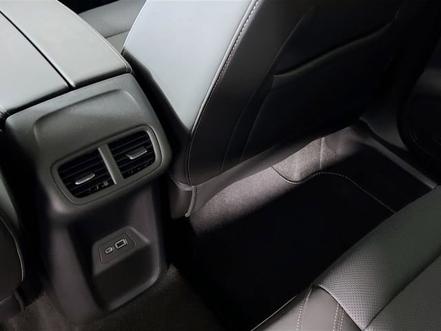Used 2023 Buick Envision Essence image 24