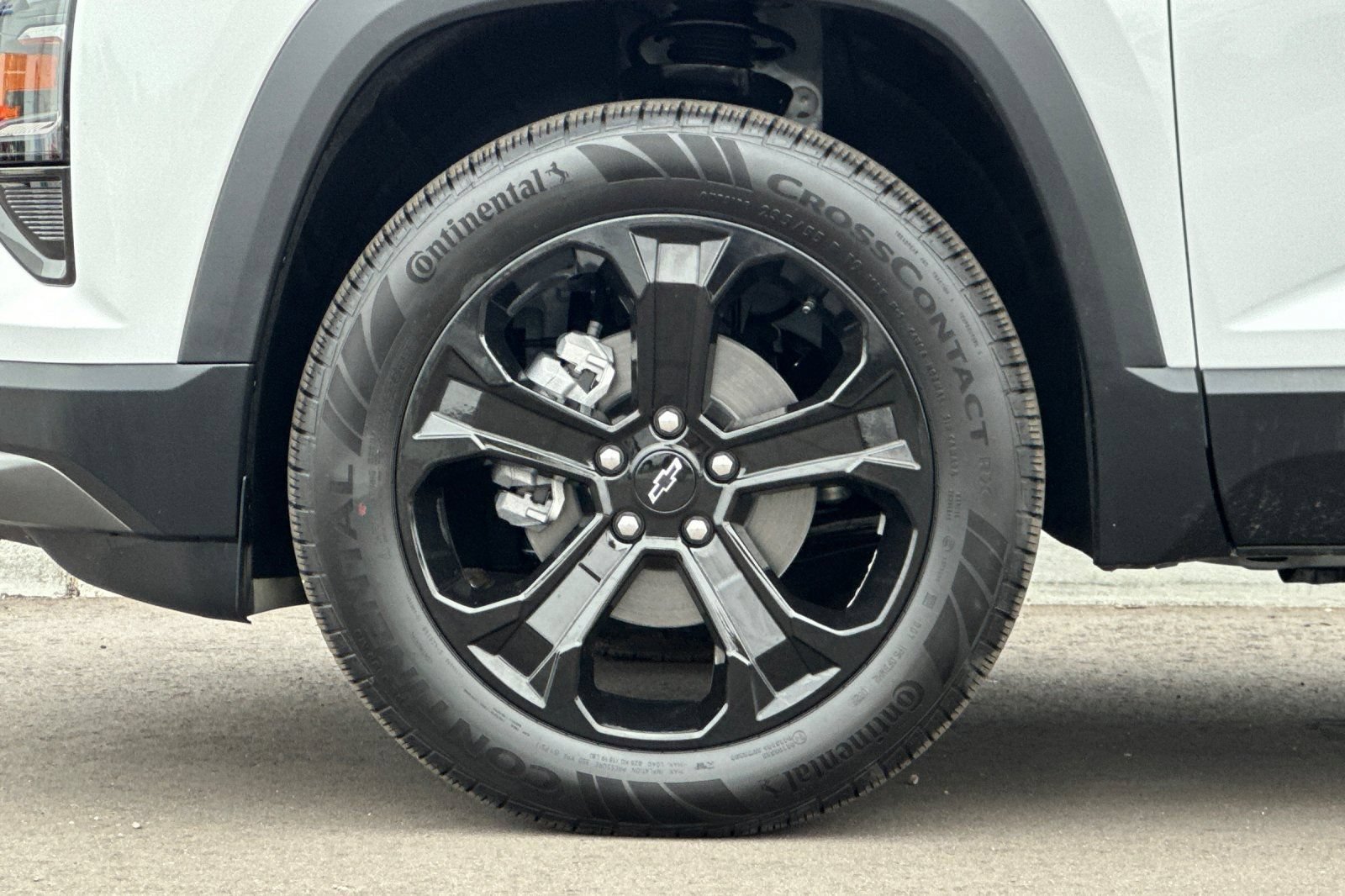 New 2026 Chevrolet Equinox LT w/ Convenience Package II AWD/4WD image 26