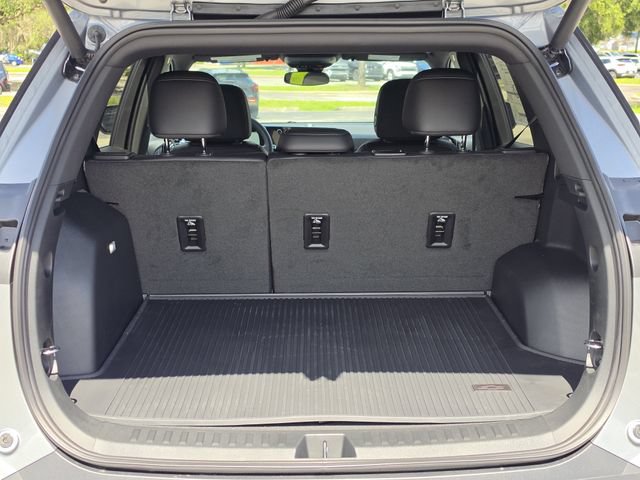 New 2027 Chevrolet Equinox LT w/ Convenience Package II FWD image 12