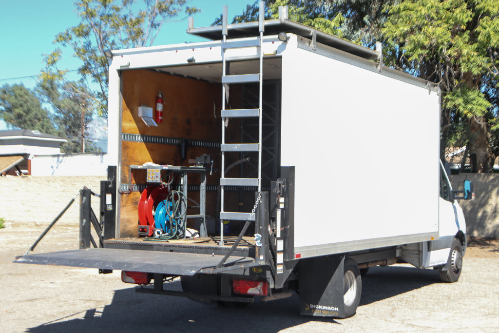 Used 2019 Freightliner Sprinter 3500 RWD image 13