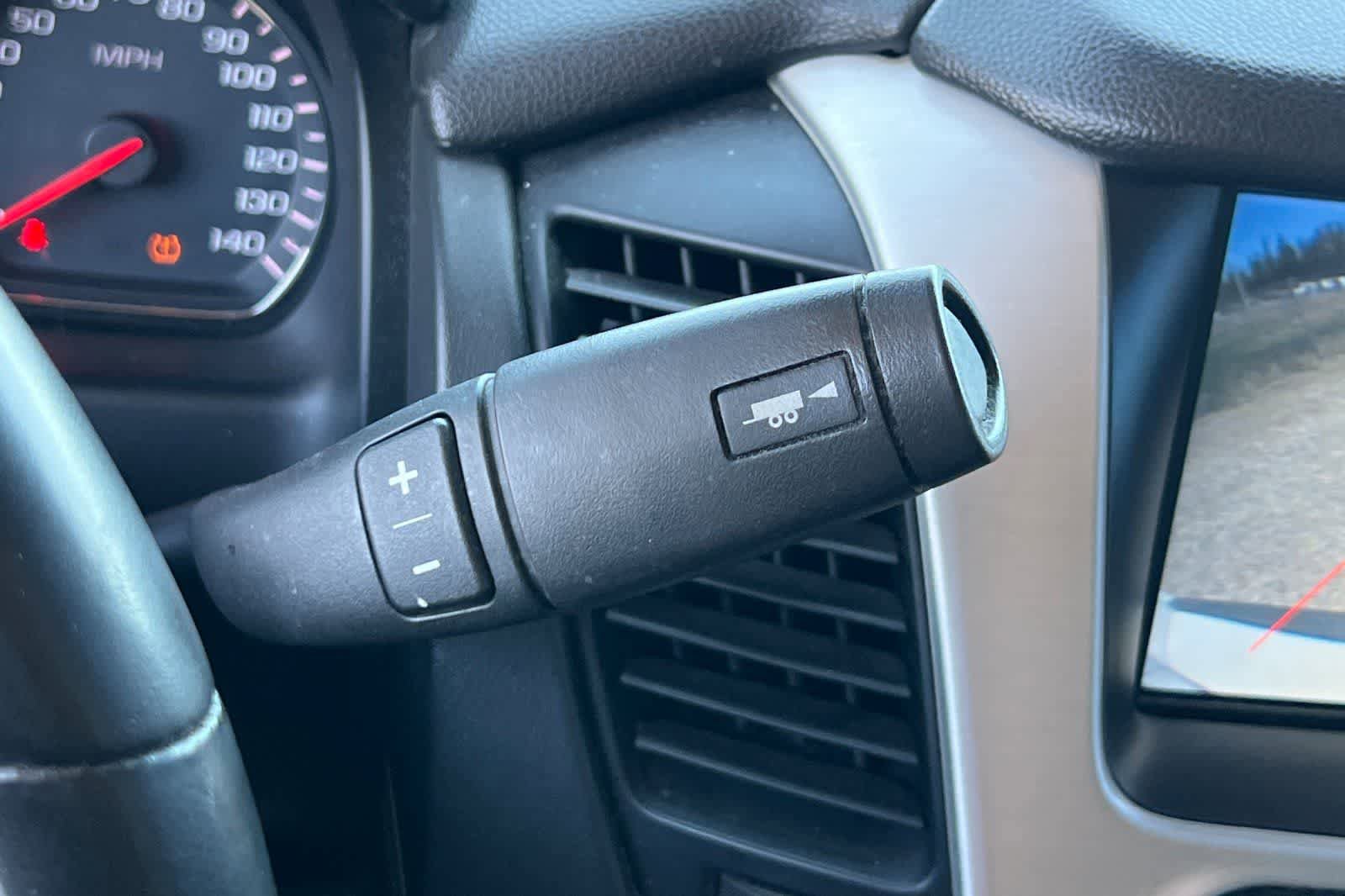 Used 2015 GMC Yukon SLE RWD image 24