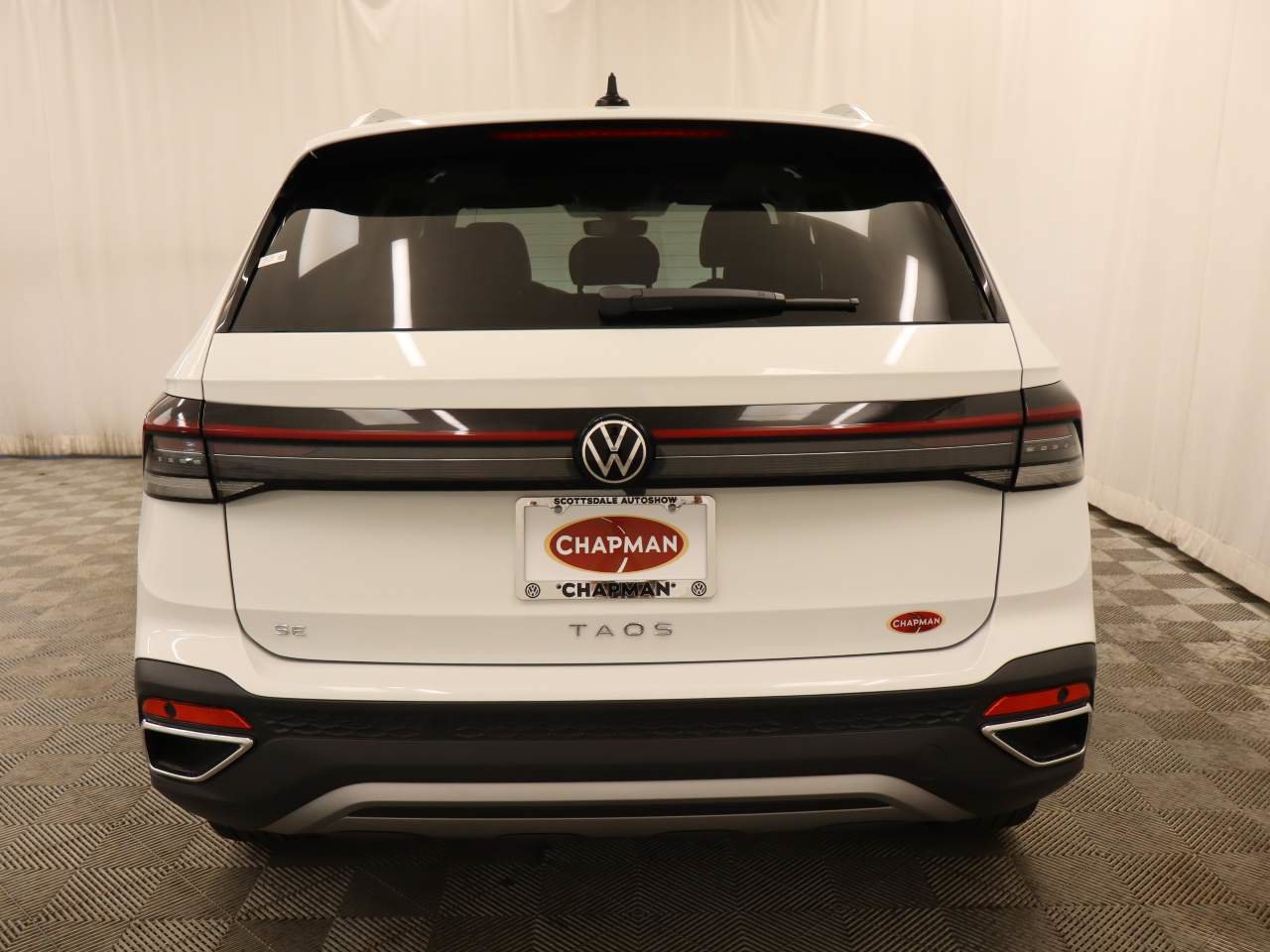 New 2026 Volkswagen Taos SE FWD image 5