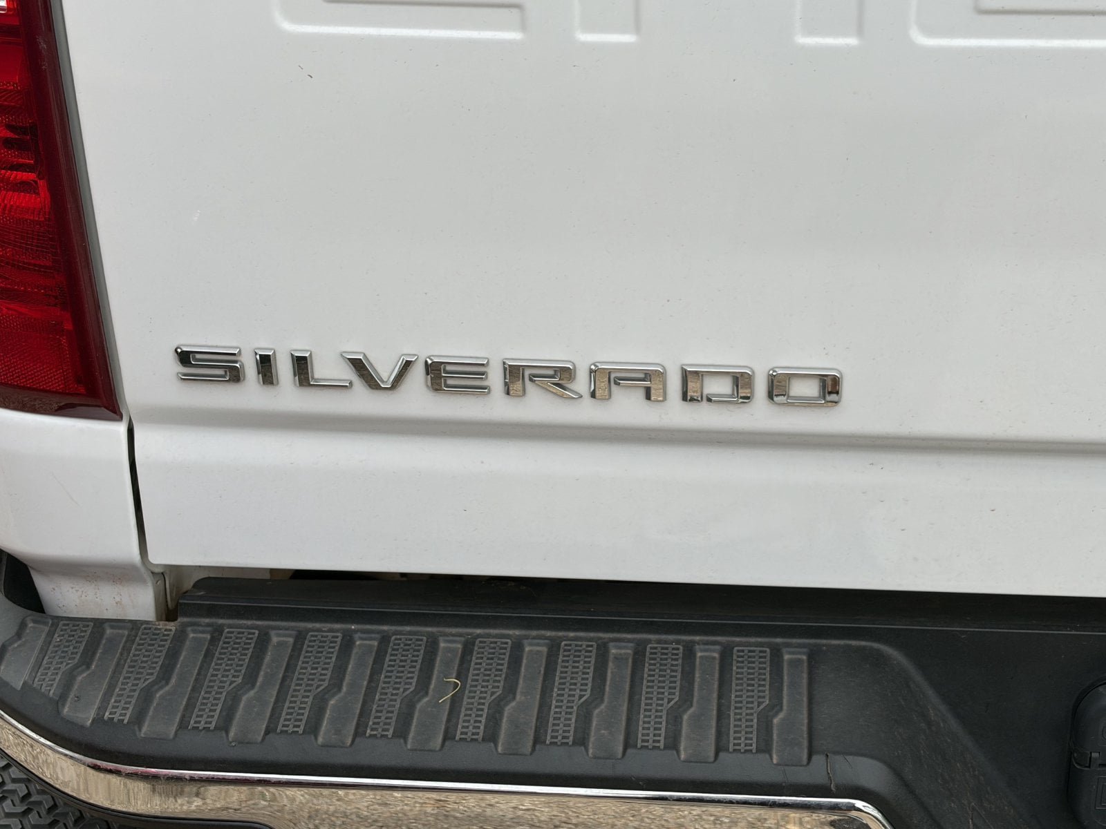 Used 2022 Chevrolet Silverado 2500 LT w/ Convenience Package AWD/4WD image 8